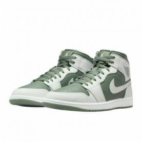 NIKE Air Jordan 1 Mid