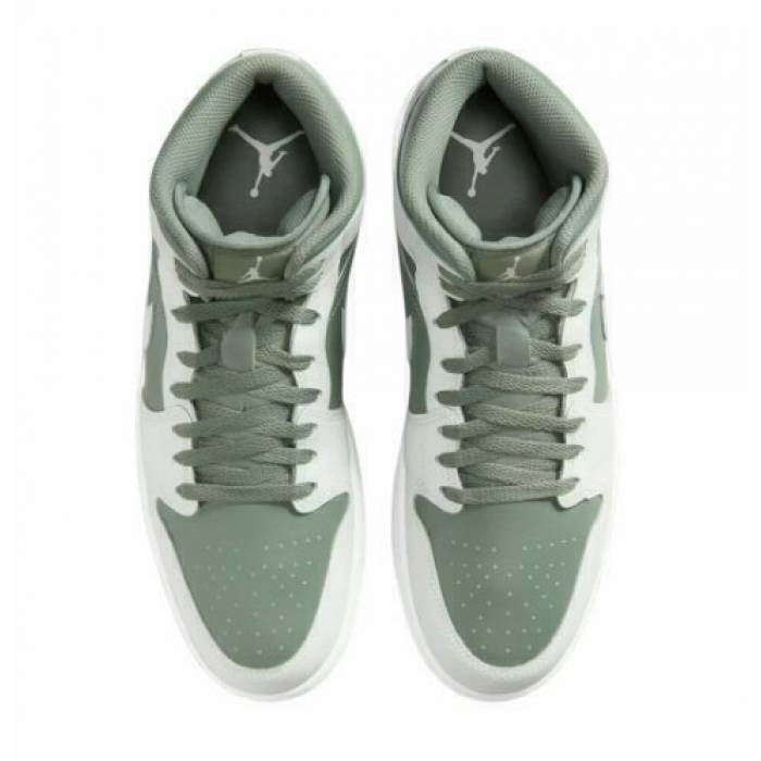 NIKE Air Jordan 1 Mid