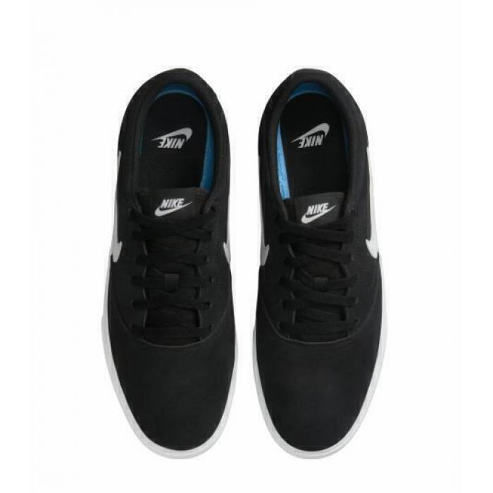 NIKE Charge Suede
