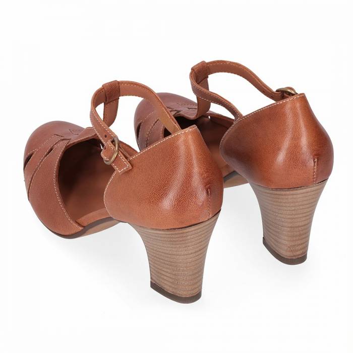 Scarpa con tacco 1611