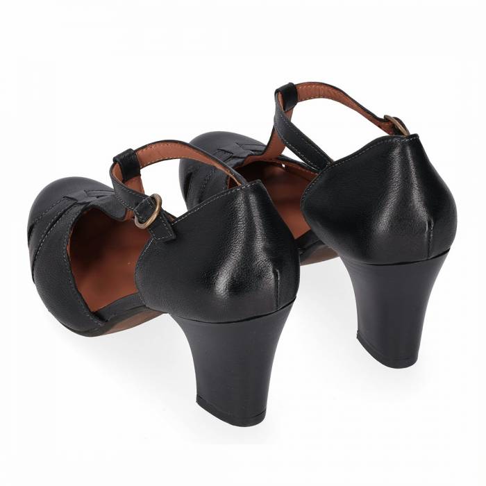Scarpa con tacco 1611