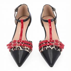 Scarpa con tacco 894M082
