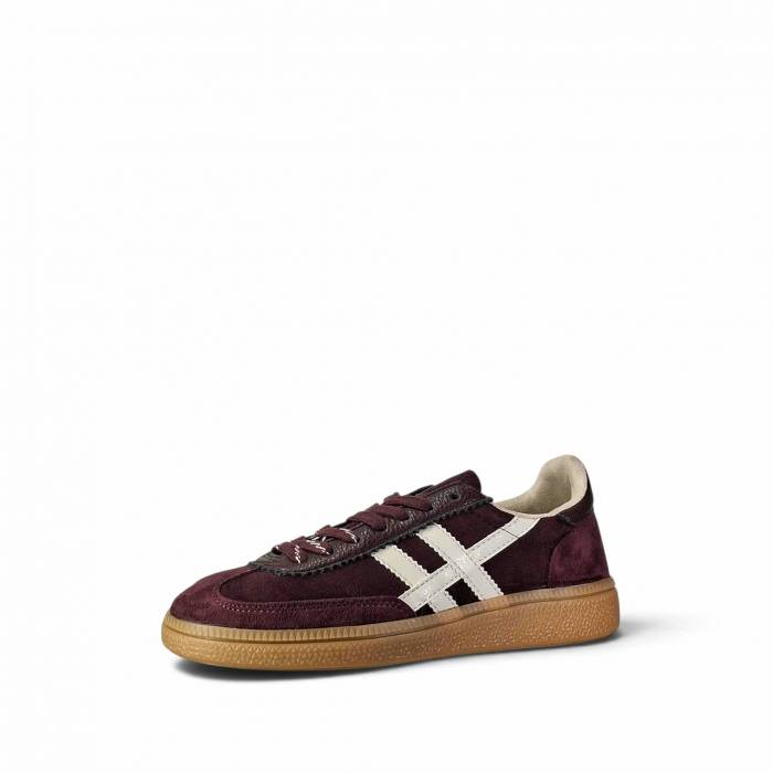 Sneaker M6520