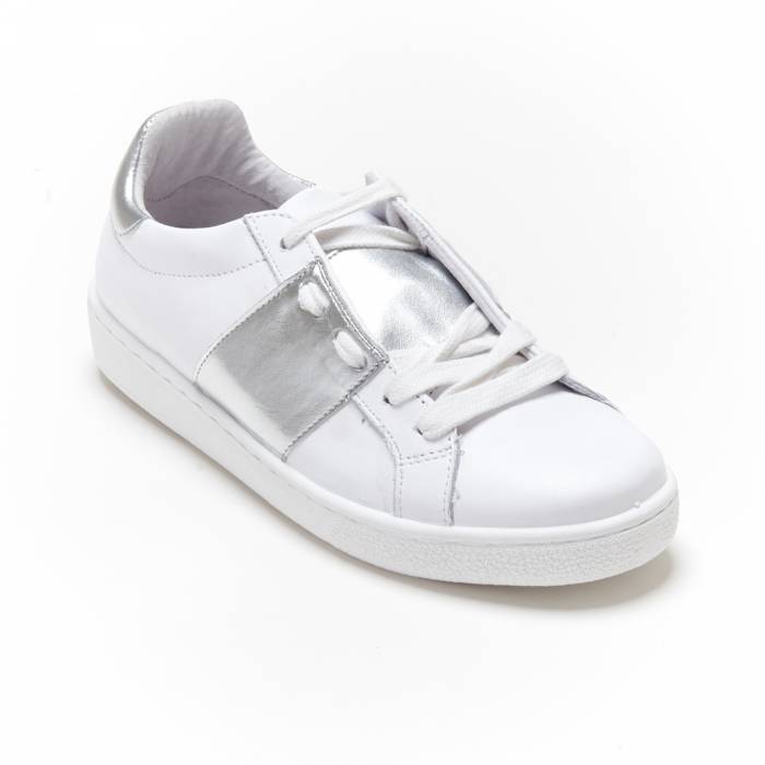 Sneakers Bycast