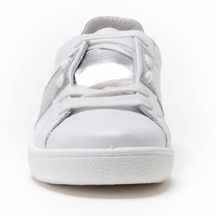 Sneakers Bycast