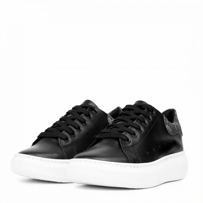 Sneakers MC 19