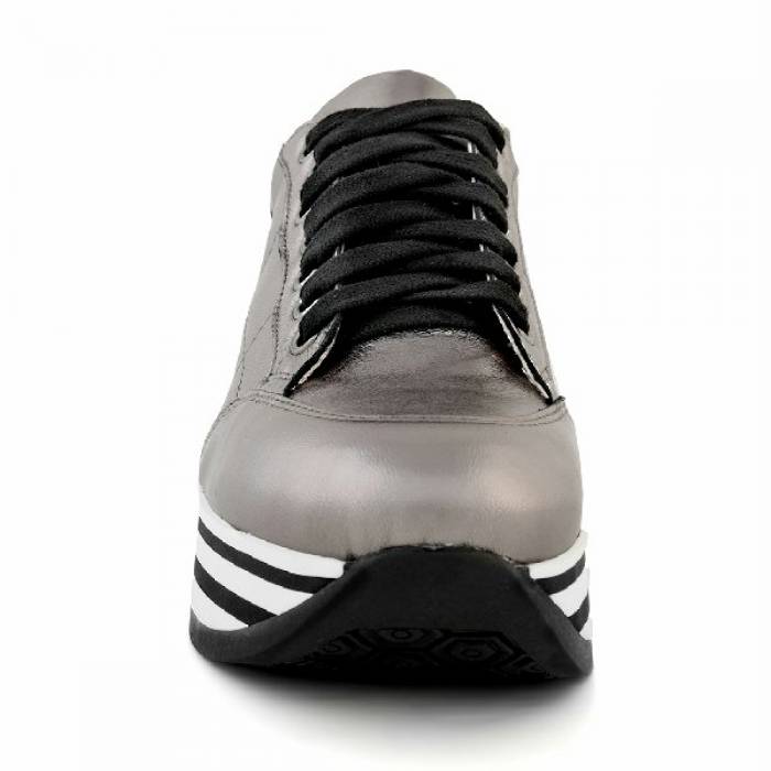 Sneakers Shine 01
