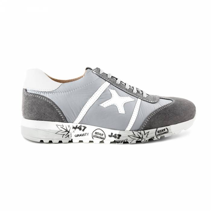 Sneakers Yuri