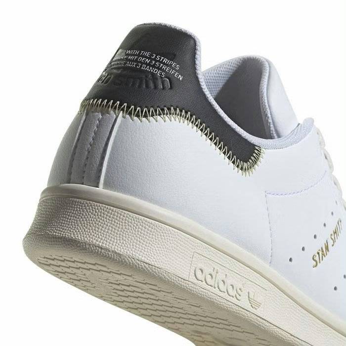 STAN SMITH