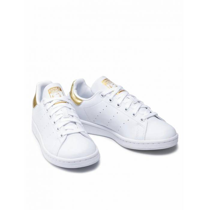 STAN SMITH