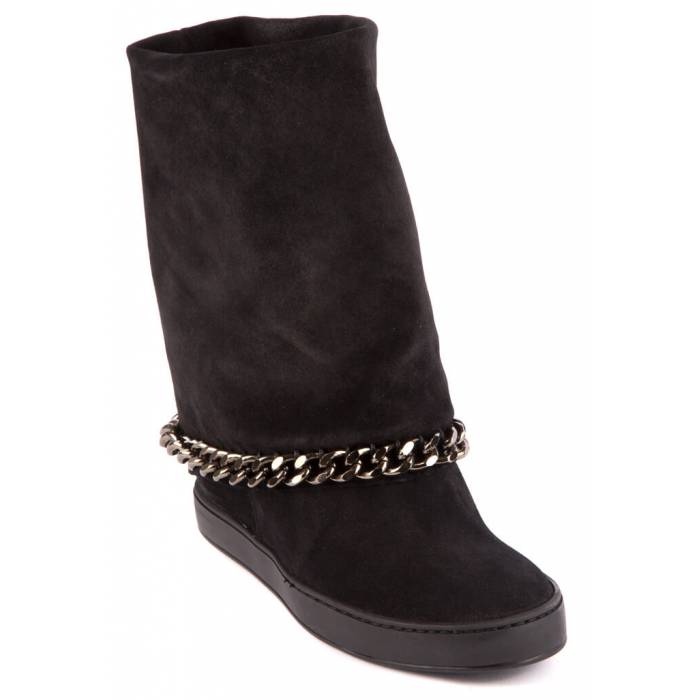 Stivaletto con catena