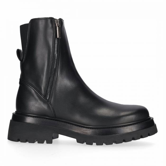 Stivaletto Mom