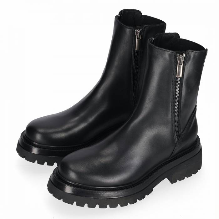 Stivaletto Mom