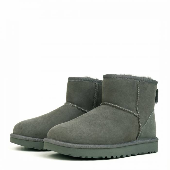 UGG Classic Mini II