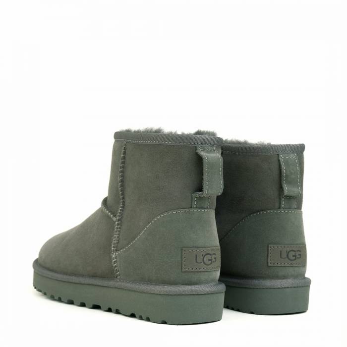 UGG Classic Mini II